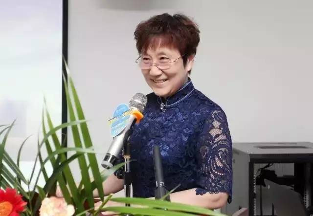 由西安市雁塔区医疗管理协会与易游体育集团主办的医路同心·光明论道——易游体育·西安2017斜视与小儿眼科学术会议在西安易游体育学术会议厅