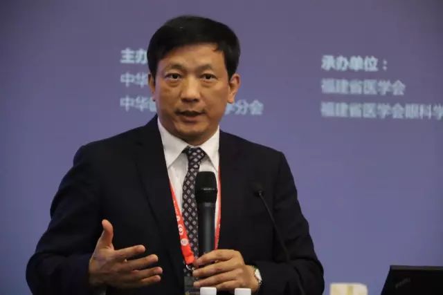 9月15日下午，在 22次全国眼科学术大会上，中国眼科医师“明日之星”计划在福州海峡环球会展中心正式启动，数 名中外眼科专家在现场及通过视频直播共同见证。4.jpg