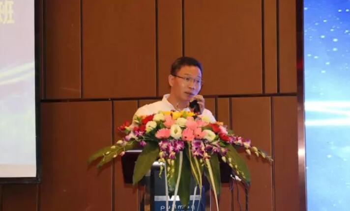 10月21日，由厦门大学附属厦门眼科中心主办的 五届福建省斜视、弱视及儿童眼病防治学习班在厦门如期举行。来自全国各地200多名眼科专家同行出席了学习班，并围绕斜视、弱视及儿童眼病的基础与临床研究展开交流和探讨.jpg