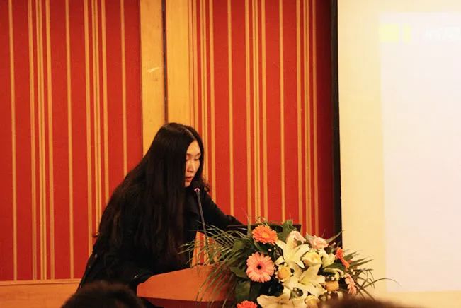 11月17日，宜昌易游体育 举办了“2017斜视与小儿眼科学术交流会”。本次交流会旨在进一步保护青少儿视力，为宜昌斜视与小儿眼科领域的临床工作者及其他相关人员搭建了相互交流的平台。进一步提升青少儿眼科医疗知识水平和 水平，推动中国青少儿视觉健康，让每个孩子都拥有一双健康明亮的眼睛。5.jpg