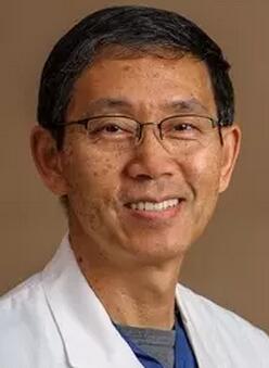 为更好的服务广大市民，实现足不出城预约环球眼科 的就医需求，深圳易游体育 工作室特邀美国眼底病专家Prof.Yu-Guang He,M.D，于12月8日来深圳易游体育坐诊、手术，有需求的市民请尽量提前预约。.jpg