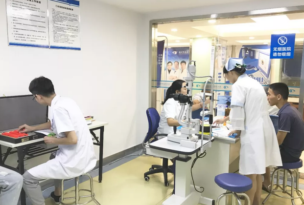 赣州易游体育近日迎来近视手术高峰期.png