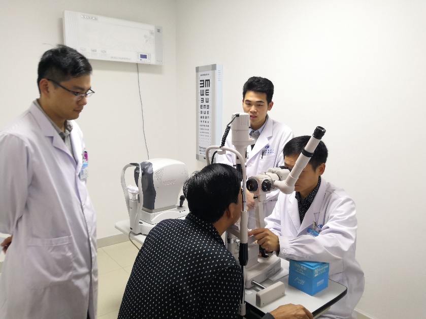 莆田眼科医院王乐副院长 植入散光 型多焦点人工晶体，为莆田地区开展屈光白内障手术谱写新的篇章2.jpg