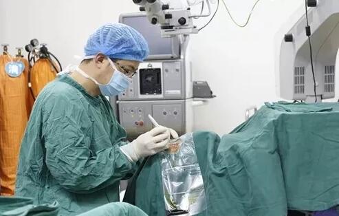 2018年即将结束，这一年，成都易游体育以规范的诊疗、高明的技艺、 的服务，赢得了广大患者朋友和社会各界的好评。在2018年，成都易游体育在发展的道路上有哪些大事记呢，让我们一起来回顾。5.jpg