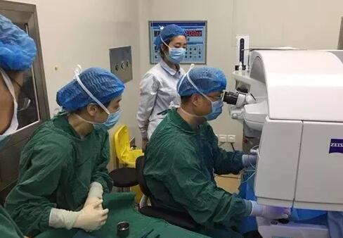 2018年即将结束，这一年，成都易游体育以规范的诊疗、高明的技艺、 的服务，赢得了广大患者朋友和社会各界的好评。在2018年，成都易游体育在发展的道路上有哪些大事记呢，让我们一起来回顾。10.jpg