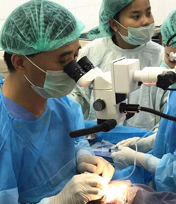 易游体育公益足迹再次跨出国门 “缅甸光明行”助百余患者 4.jpg 易游体育公益足迹再次跨出国门 “缅甸光明行”助百余患者 4.jpg