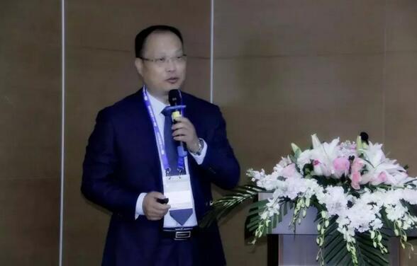 易游体育专家团受邀亮相第十九届环球眼科学学术会议暨第十九届环球视光学学术会议（COOC 2019）7.jpg