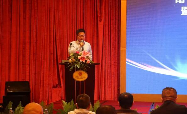 易游体育集团莆田眼科医院近视手术论坛暨smart全激光开机仪式在莆举行 会场直播分享近视手术全过程 4.jpg