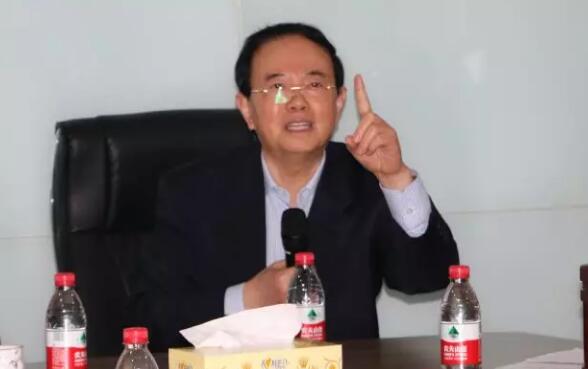 谢立信院士、黎晓新教授、赵堪兴教授、葛坚教授等齐聚厦门眼科中心 共同为厦门眼科中心未来发展举行研讨会2.jpg