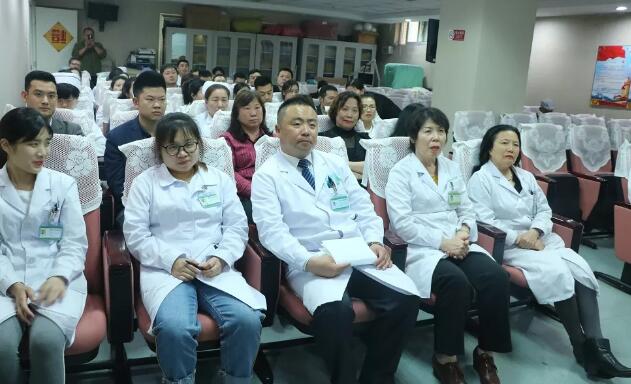 易游体育庄严宣誓加入北京市红十字会1.jpg 易游体育庄严宣誓加入北京市红十字会1.jpg