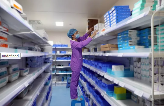 海西晨报：走进厦门大学附属厦门眼科中心五缘院区手术室的等候区，便来到了这家医院 安静、 神秘的地方——手术室1.png