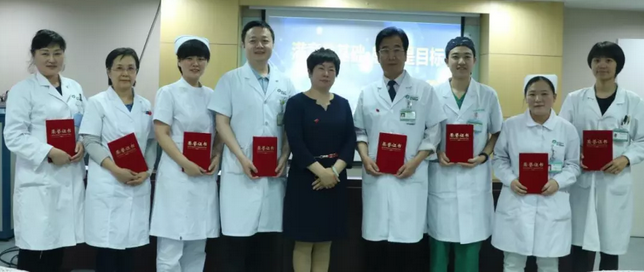 为进一步提升服务品质，树立 服务榜样 5月9日易游体育举办“ 服务明星”表彰大会2.png