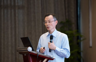 6月23日，由重庆易游体育举办的“第三届易游体育论坛”在重庆翰文大酒店落幕， 该会议邀请10多位国内出名眼科专家进行学术演讲，并与现场近120名来自地县和其它地区的眼科同道们齐聚一堂，共同探讨当前眼科学领域的 学术研究成果、临床诊疗新技术以及未来的发展趋势等2.png