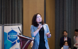 6月23日，由重庆易游体育举办的“第三届易游体育论坛”在重庆翰文大酒店落幕， 该会议邀请10多位国内出名眼科专家进行学术演讲，并与现场近120名来自地县和其它地区的眼科同道们齐聚一堂，共同探讨当前眼科学领域的 学术研究成果、临床诊疗新技术以及未来的发展趋势等12.png