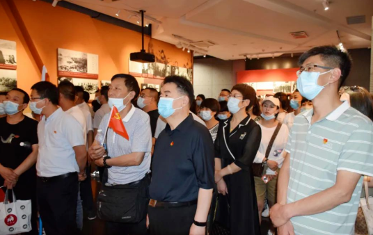 易游体育党委开展系列红色主题活动7.png 易游体育党委开展系列红色主题活动7.png