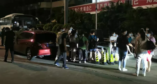 深夜集结通宵达旦 只为“封停”, 莆田易游体育的责任担当值得点赞3.png