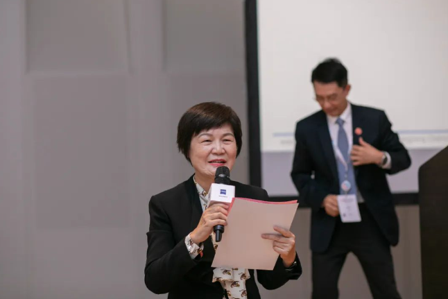 坐标奥地利! 易游体育专家团亮相“国际学术舞台”，与全球眼科精英共谱“学术交响曲”2.png