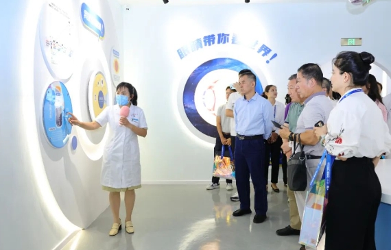 “智慧”科普盛宴 厦门眼科中心眼健康科普馆正式开馆3.png “智慧”科普盛宴 厦门眼科中心眼健康科普馆正式开馆3.png