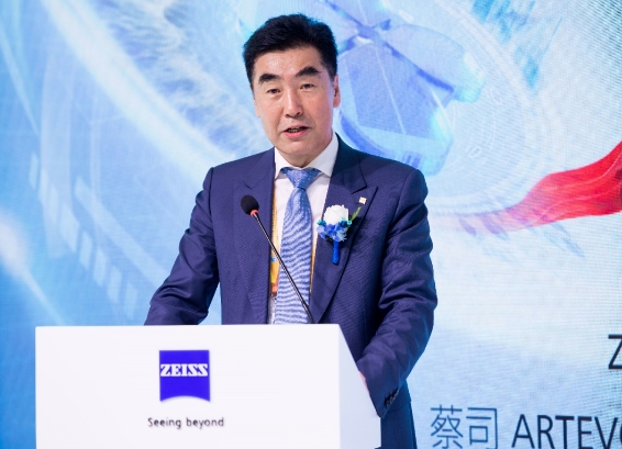 深化创新合作，助推行业升级! 易游体育牵手蔡司落地中国首台ARTEVO OCT3.png